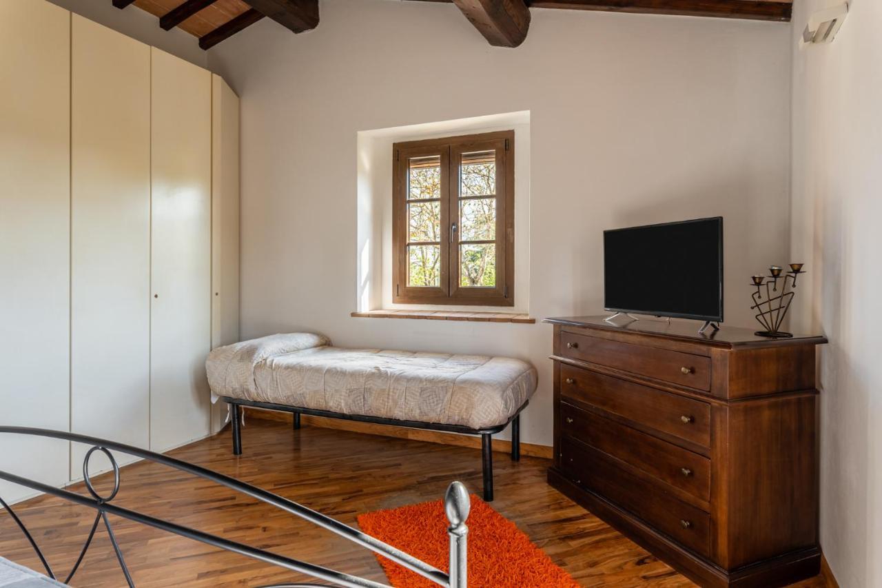 Casa Vecchia Rooms And Parking Gambassi Terme Exterior foto