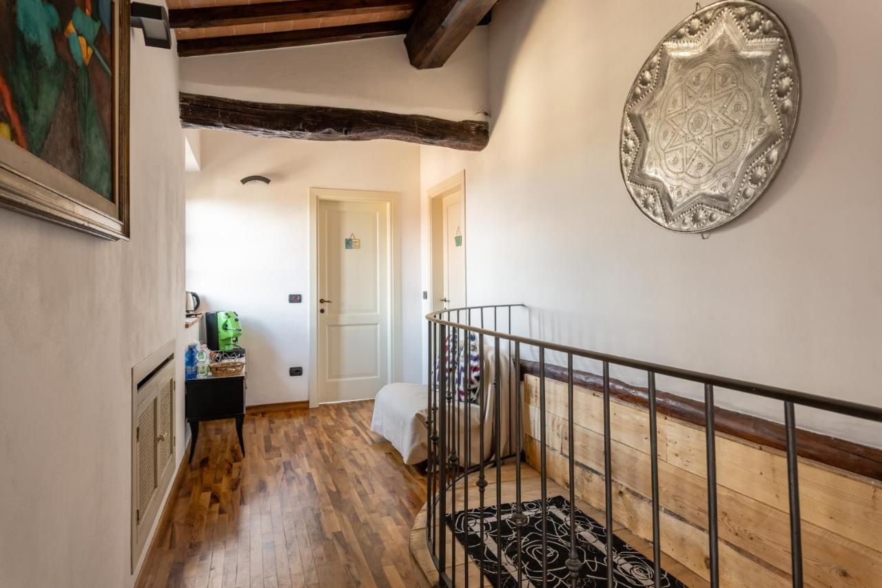 Casa Vecchia Rooms And Parking Gambassi Terme Exterior foto